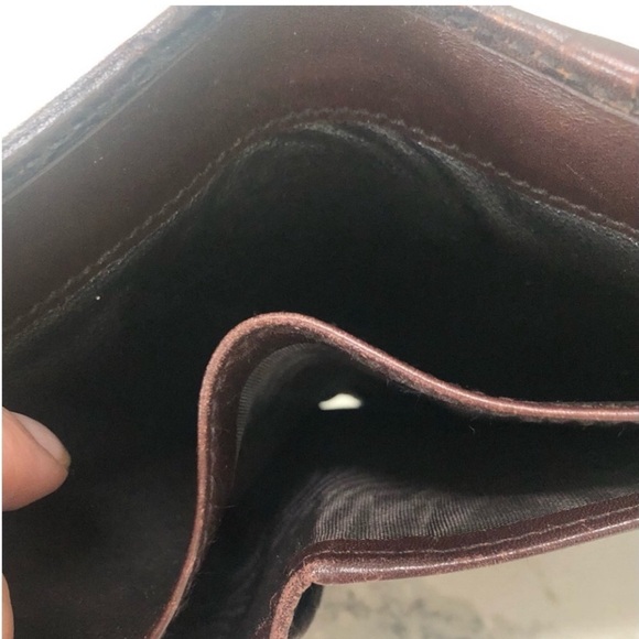 Gucci wallet rehab Approximately 5x5 - Picture 6 of 10